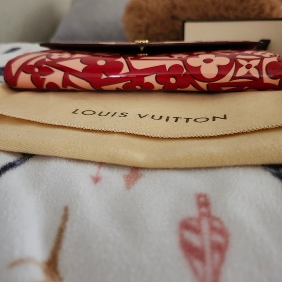 Louis Vuitton Long Wallet - Picture 6 of 13